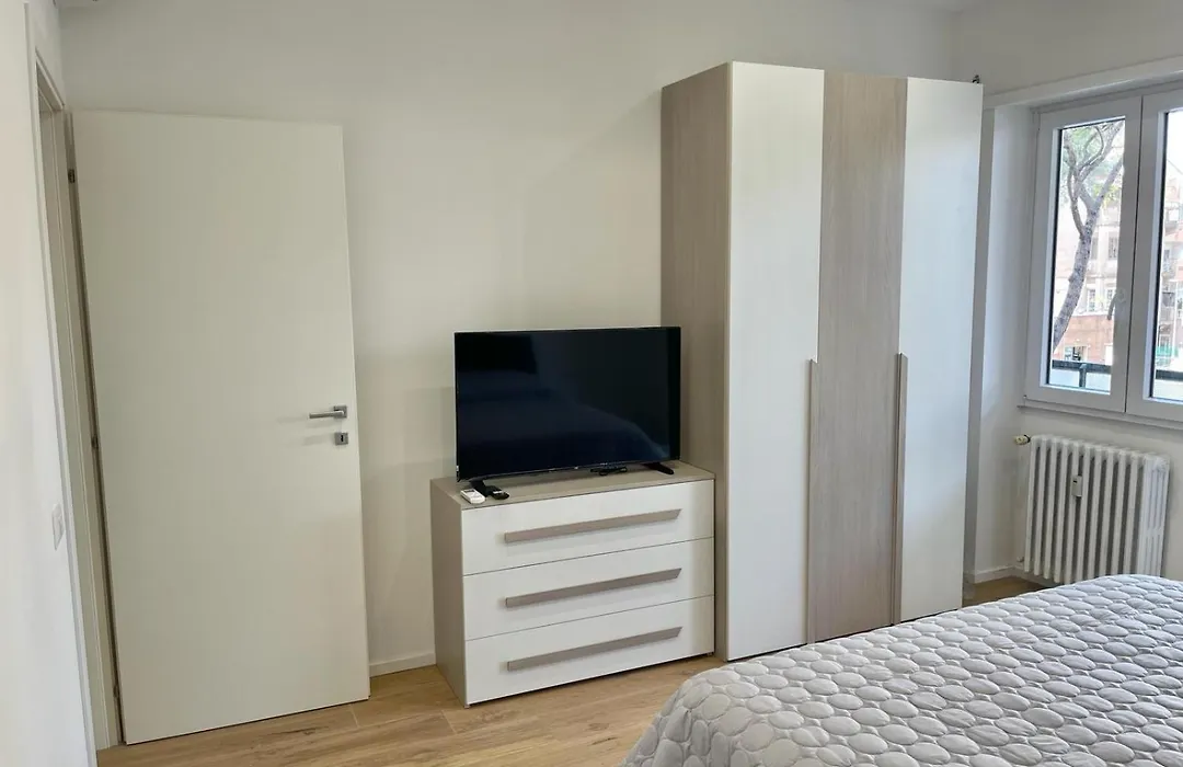 PM 34 Viale Imperatore Guest House - 50 Mt From Metro San Paolo-1